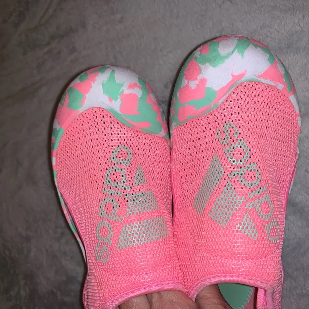 ADIDAS EASY-ON SWIM BEACH SANDALS EVA FOOTBED SIZE 1 STORE DISPLAY MODEL NEW